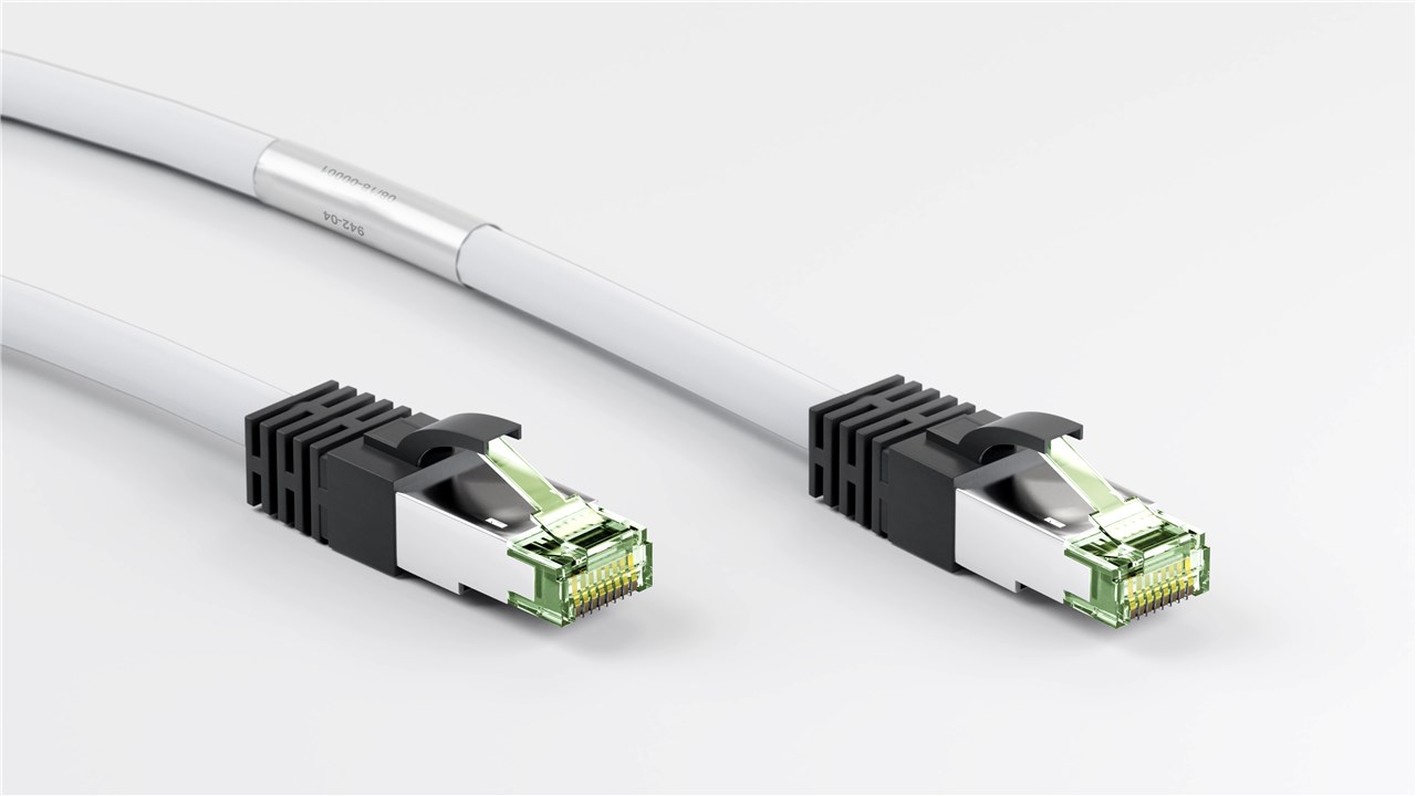 CAT 8.1 patch cable, S / FTP (PiMF), White, 0.5 m