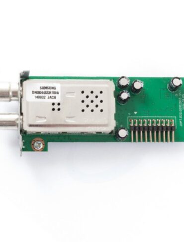 EVO Enfinity X2+ Plug & Play DVB-T2/T/C Tuner